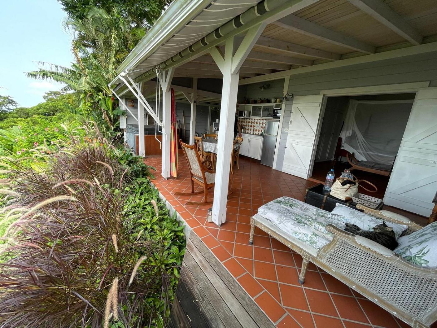 Beausejour Guest House ปวงต์-นัวร์ ภายนอก รูปภาพ