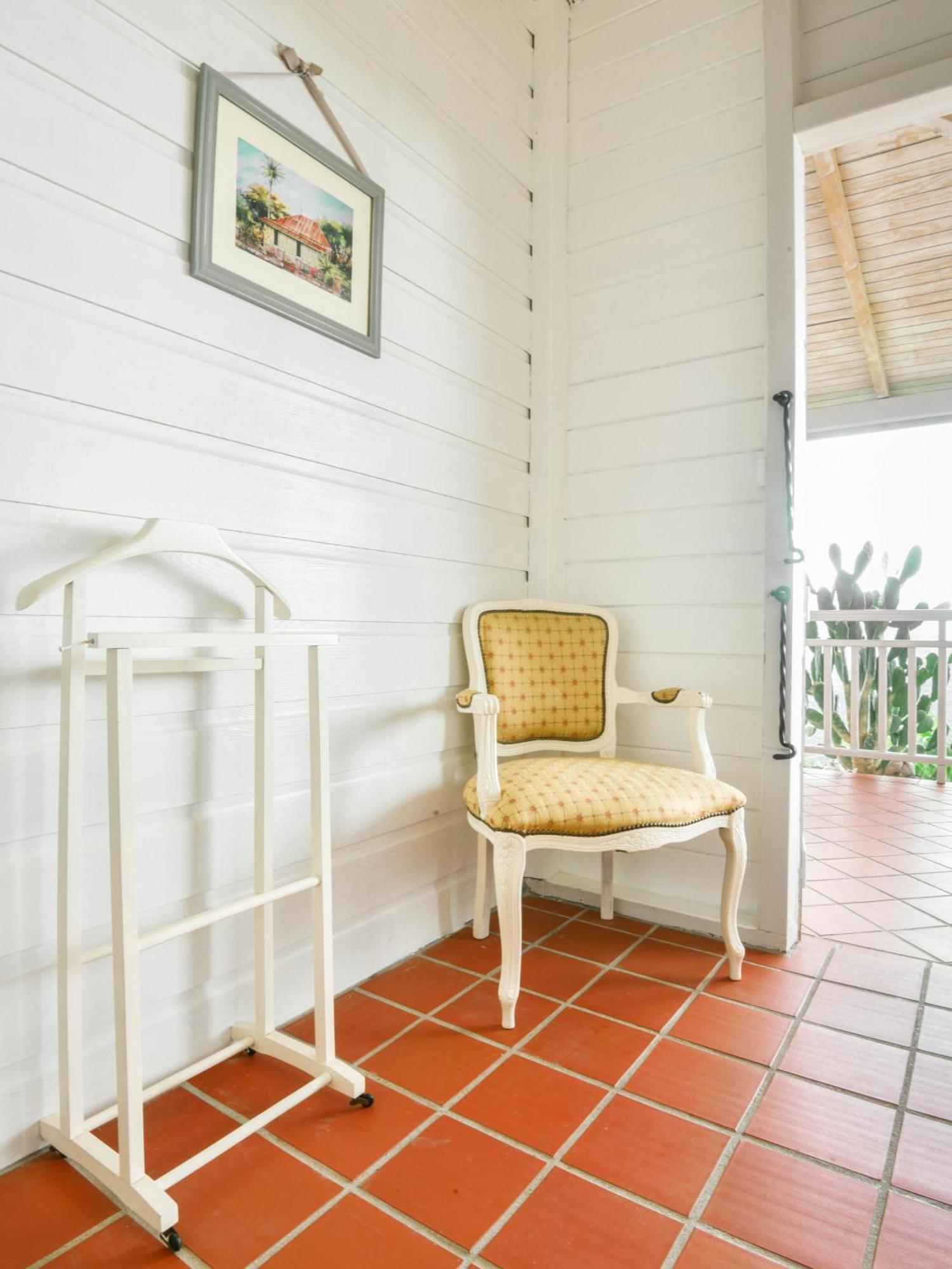 Beausejour Guest House ปวงต์-นัวร์ ภายนอก รูปภาพ